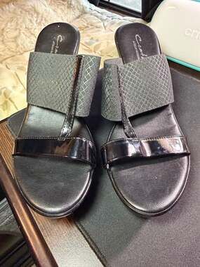 Contesa Italian Shoemakers Black Wedge Sandals Size 40